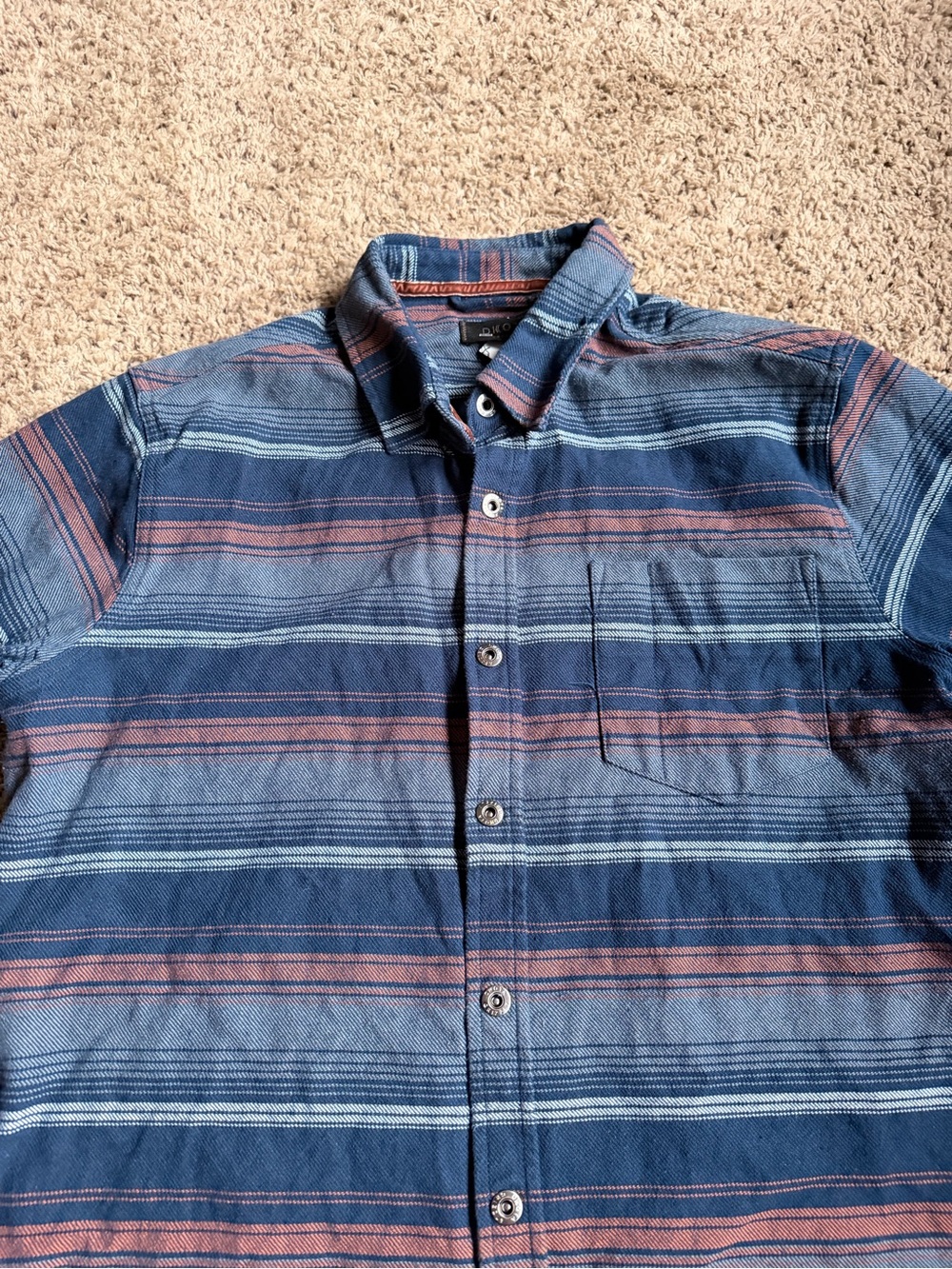 Dakota Grizzly Flannel Button Down Shirt Stripes Large